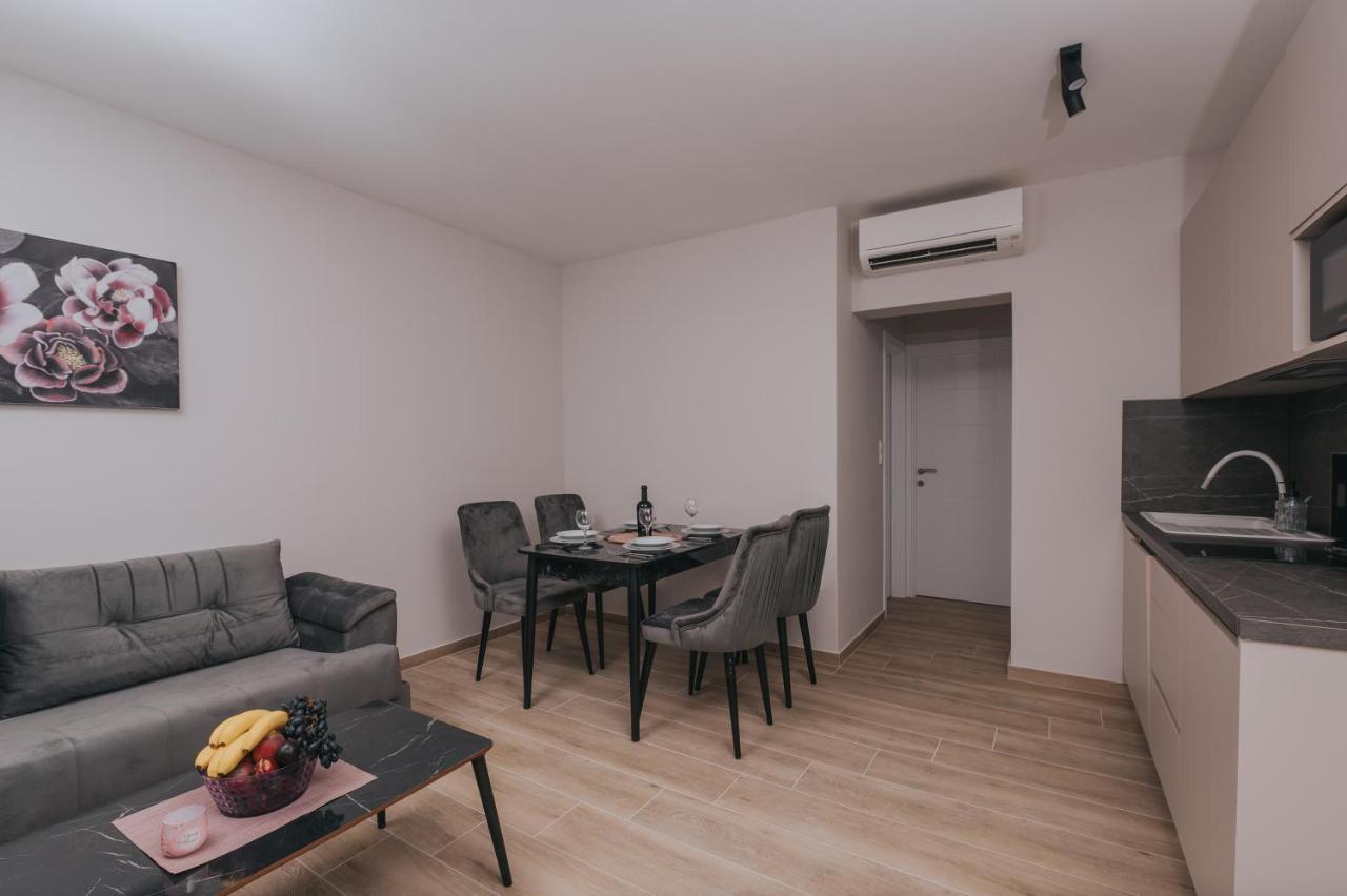 Apartments Virgine Maria I Baška Esterno foto