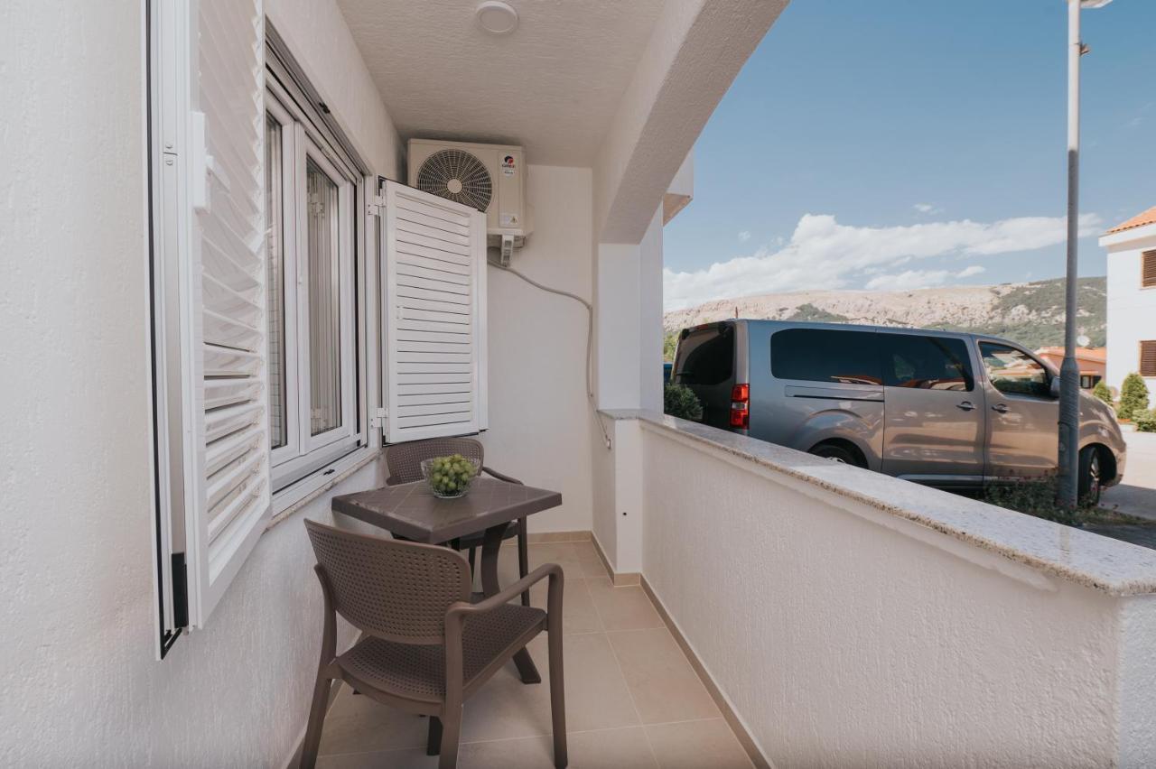 Apartments Virgine Maria I Baška Esterno foto