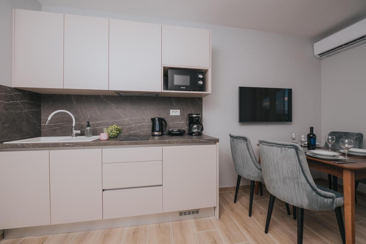 Apartments Virgine Maria I Baška Esterno foto